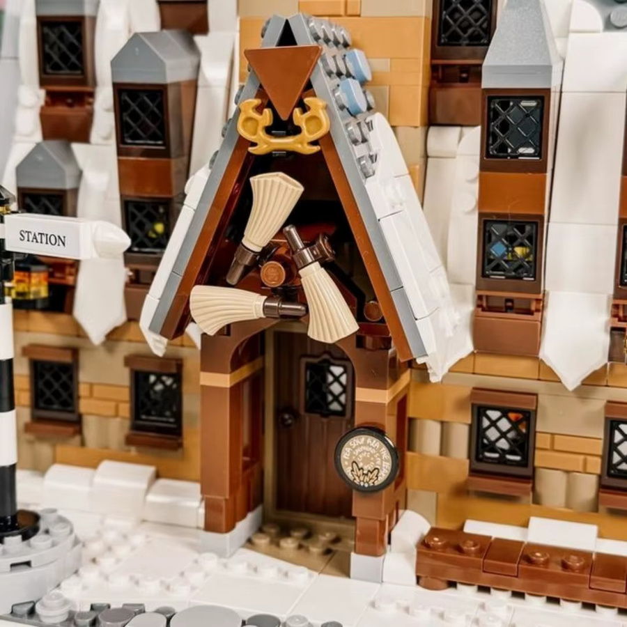 Potdemiel Hogsmeade Winterdorf Straßenansicht, Bausteine, 3.228 Teile - Bild 4
