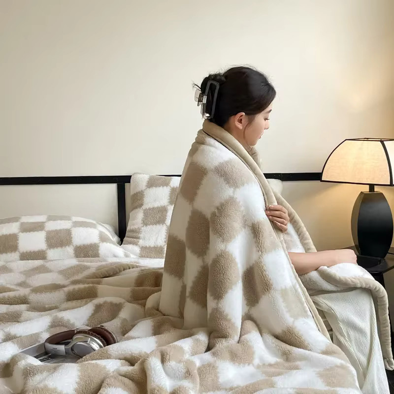 Shumian Samtdecke aus Korallensamt für den Winter, warme Fleece-Decke in Beige oder Braun - Bild 3