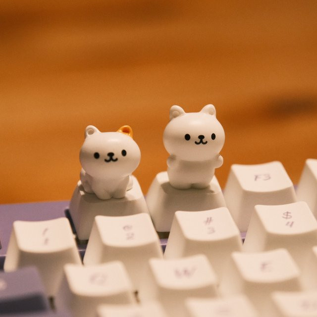 Kawaii Weiße Katze Artisan-Tastenkappe aus PBT für mechanische Tastaturen als individuelles 3D-Tier-Design - Bild 1