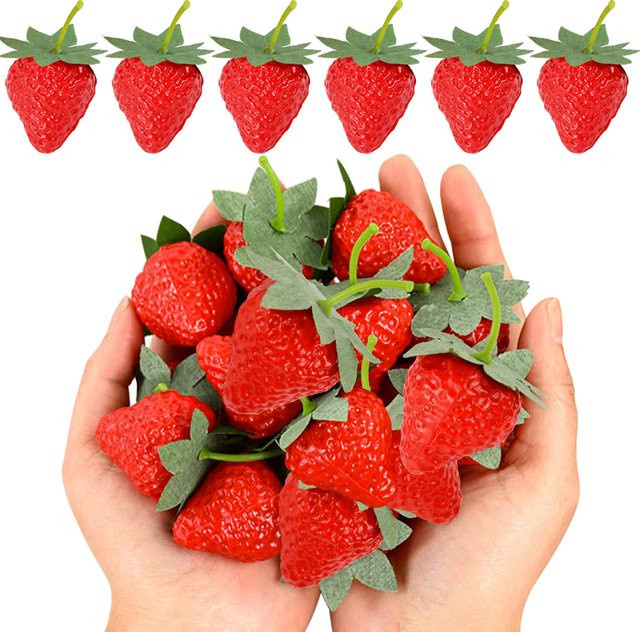 ZQNYCY Künstliche Erdbeeren in Rot aus Kunststoff für Tischdekoration und Fotografie-Requisiten - Bild 1