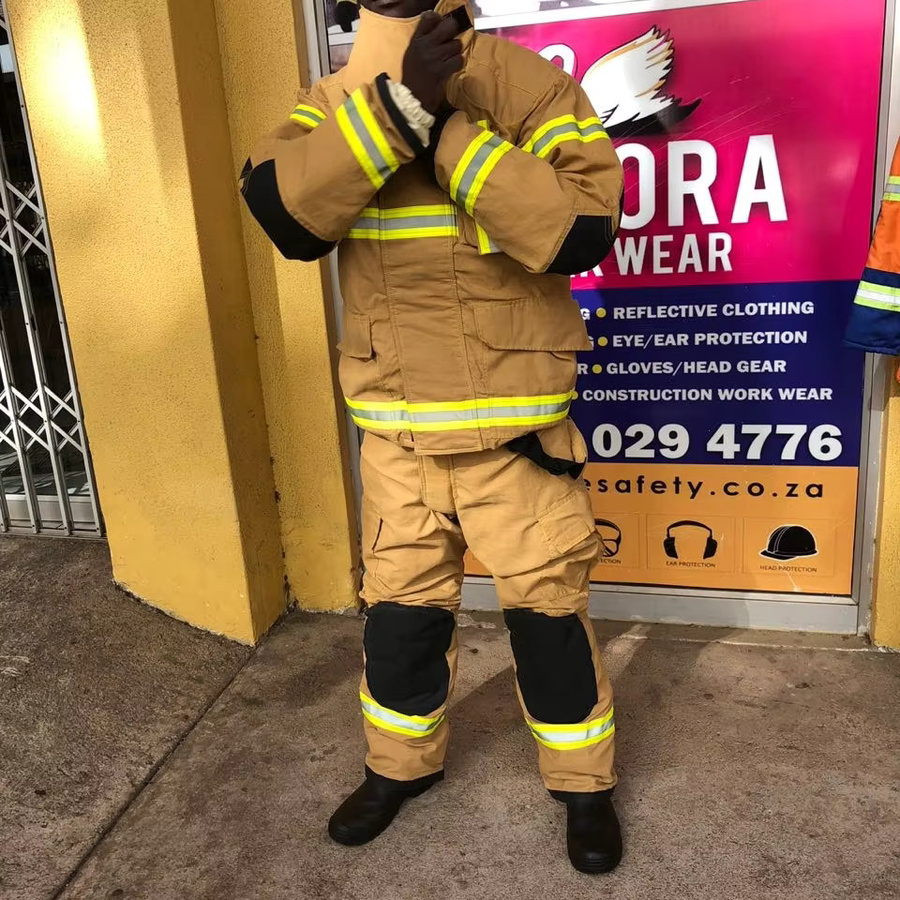 Dingtop Safety Feuerbeständiger Anzug EN469 Professionelles Feuerwehr-Kleidungsset in Beige mit reflektierenden Streifen, wasserdicht und thermisch isoliert - Bild 2