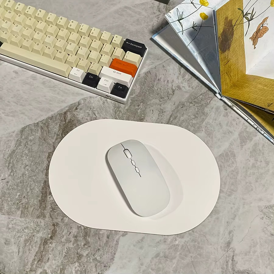 Ovales Mauspad aus Leder in Grün für Laptop, Büro und Gaming, rutschfest und einseitig beschichtet - Bild 4