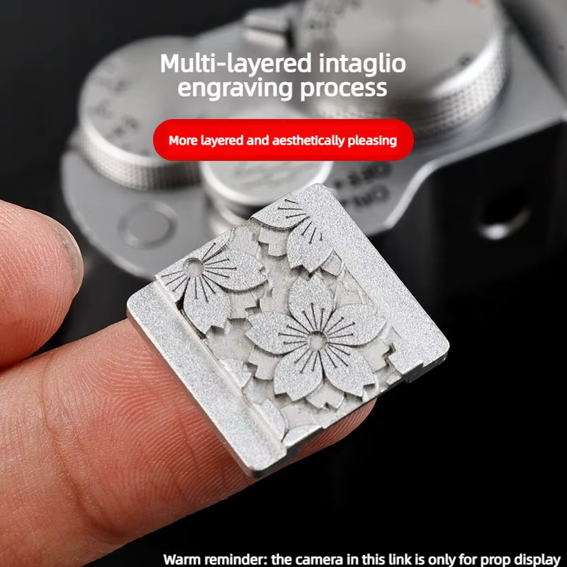 Fujifilm Staubschutzkappe aus Aluminiumlegierung für X-Serie Kameras in Silber - Bild 2