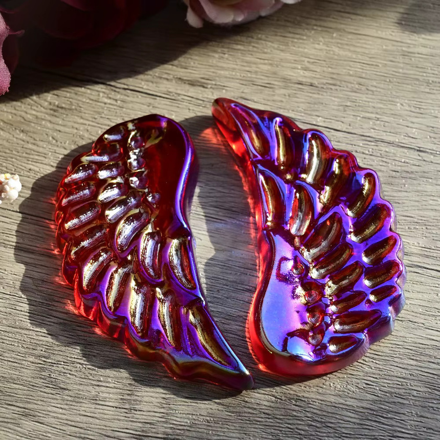 CrystalHola Engel-Ornament mit roten Flügeln aus geschnitztem Stein für die Tischdekoration - Bild 3