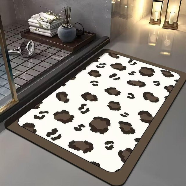 Wasserabsorbierende Badezimmer-Fußmatte von Yiran Furniture in Weiß mit Tier-Motiv, schnelltrocknend und schmutzabweisend, B/T: 60 x 40 cm - Bild 1
