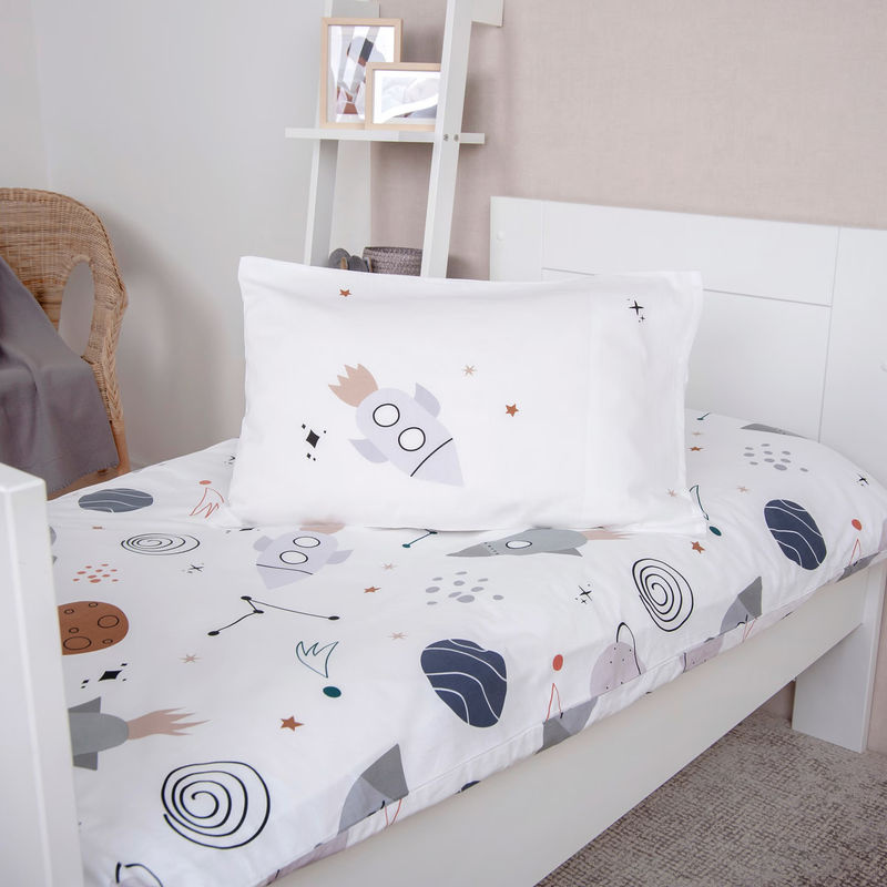 Baby Best Renforcé Wende-Bettwäsche Weltall aus Baumwolle, 2-tlg. Set mit Kissenbezug und Bettdeckenbezug, Farbe: Weiss, Kissenbezug B/H: 40 x 60 cm, Bettdeckenbezug B/H: 135 x 100 cm - Bild 2