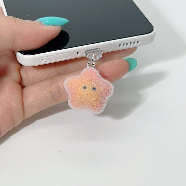 Staubdichter USB-C Stecker mit Sterne-Anhänger in Multicolour für dein iPhone und andere Geräte als DIY-Hängedekoration - Bild 1
