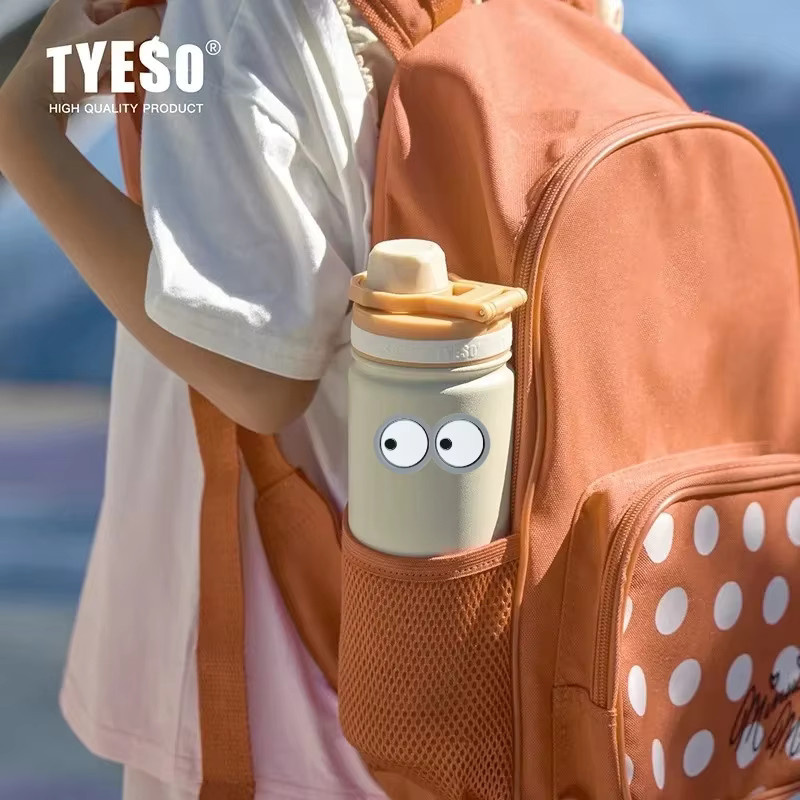 TYESO Outdoor-Sportflasche mit Silikonüberzug und Flip-Verschluss, Blau, 420 ml - Bild 3