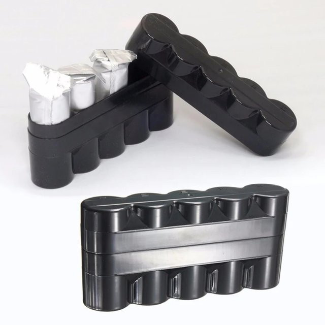 Wasserdichtes Fotohilfen-Etui aus schwarzem Kunststoff für unterwegs, 120 Folien, B: 137 mm, H: 73 mm - Bild 1