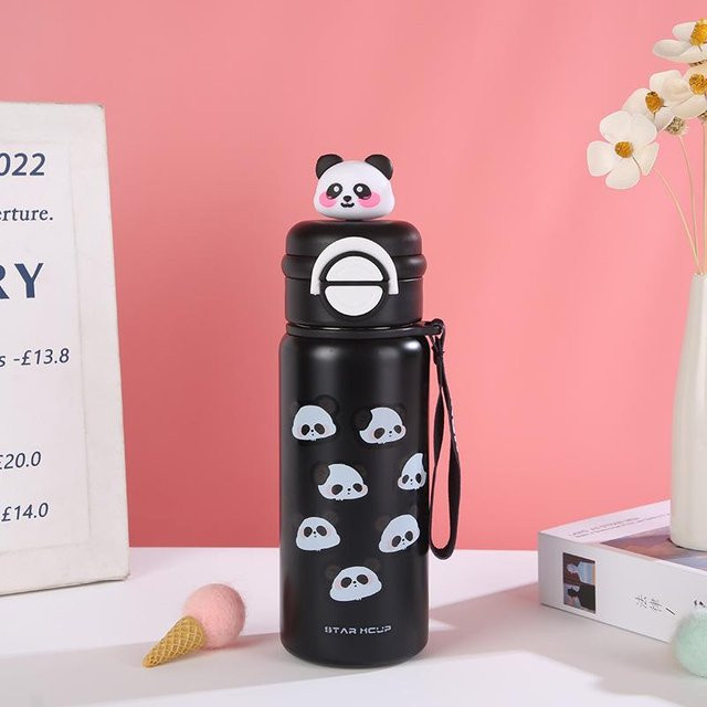 Yiran Furniture Panda-Thermoskanne für Kinder mit doppeltem Trinkhalm, isolierter Wasserbecher, 500 ml - Bild 1
