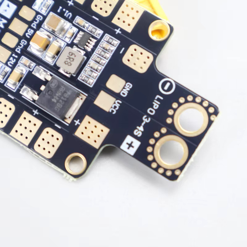 Matek Systems PDB XT60 Stromverteilungsplatine mit BEC 5V & 12V in Schwarz für FPV Quadcopter und Drohnen - Bild 3