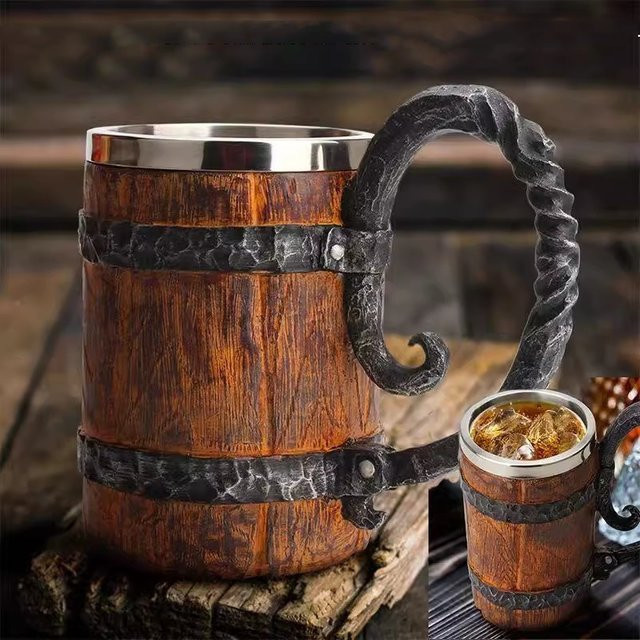 BARMAID BARWARE Viking Bierkrug im Holzstil, Doppelwandiger Metalltrinkbecher aus Edelstahl, Braun, 600 ml - Bild 1