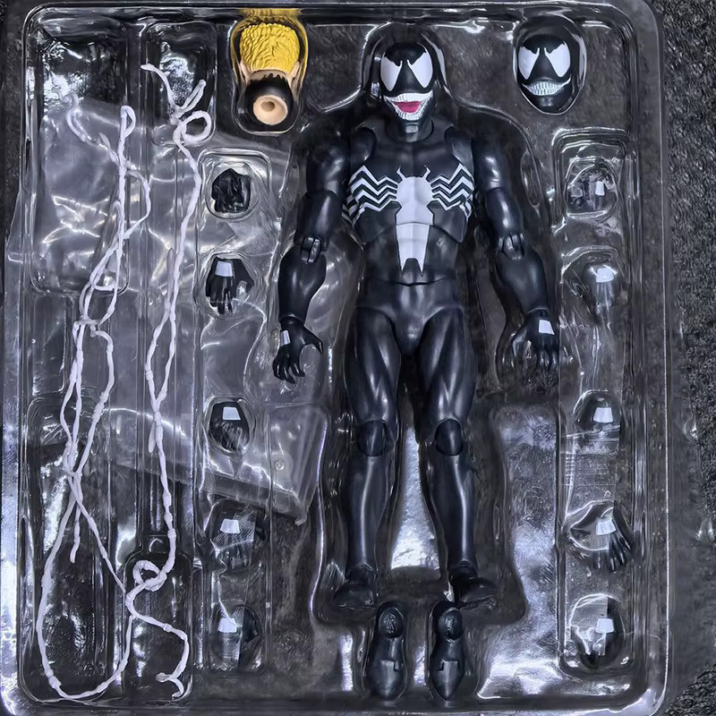 Mafex Marvel Venom, Actionfigur, Schwarz - Bild 4