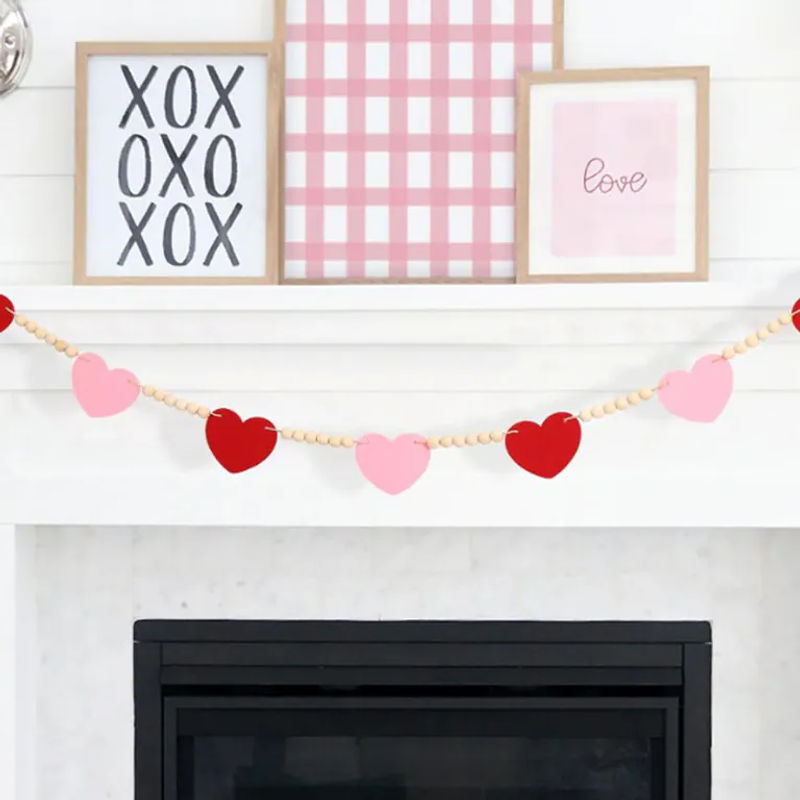 TOMTOP JMS Valentinstag-Dekoration mit Filzherzen und Holzperlengirlande in Rot und Rosa, hängendes Deko-Ornament für Hochzeit und Valentinstag, Länge: 230 cm - Bild 4