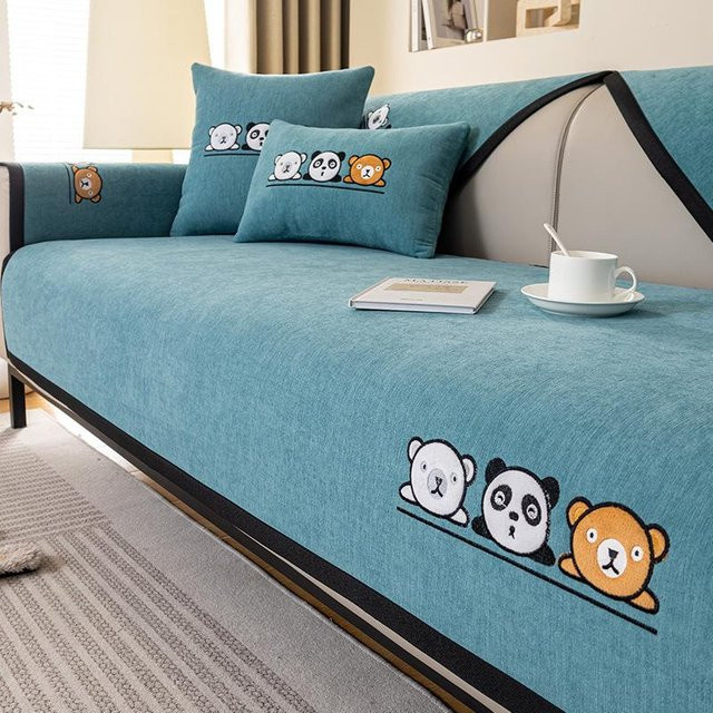Weicher Chenille Sofabezug mit Cartoon-Stickerei in Blau, B/B/H: 70 x 70 x 70 cm - Bild 1