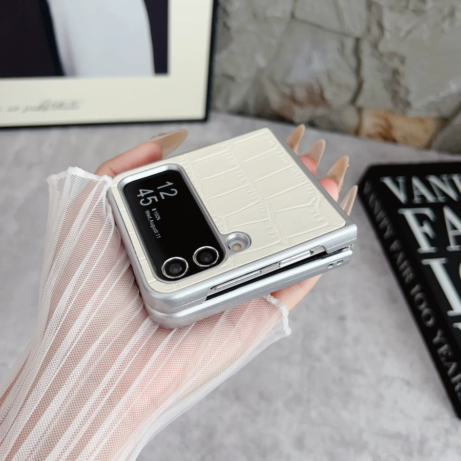 JINHR Schutzhülle aus Kunstleder mit Krokodilmuster für Samsung Galaxy Z Flip6, Z Flip5 und Z Flip4 in Beige - Bild 5