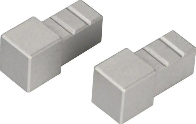 Ecke Quadrat-Abschlussprofil Arcansas aus Aluminium eloxiert Silbermatt 12 mm (2 Stück) - Bild 1