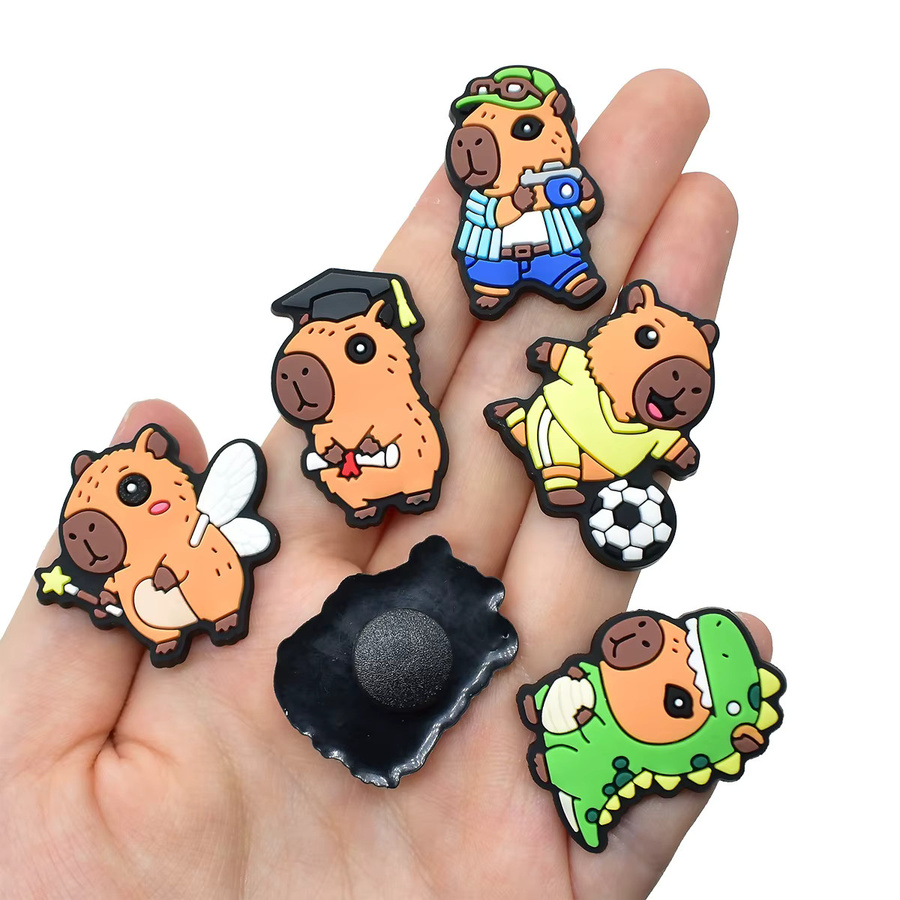 Capybara Schuh-Charms aus PVC, Kinder - Bild 3