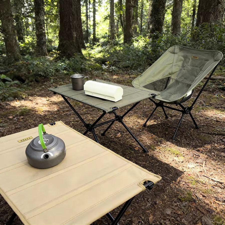 TARKA Tragbarer Outdoor-Tisch mit aufrollbarer Oxford-Oberfläche und Aluminiumbeinen in Schwarz - Bild 2
