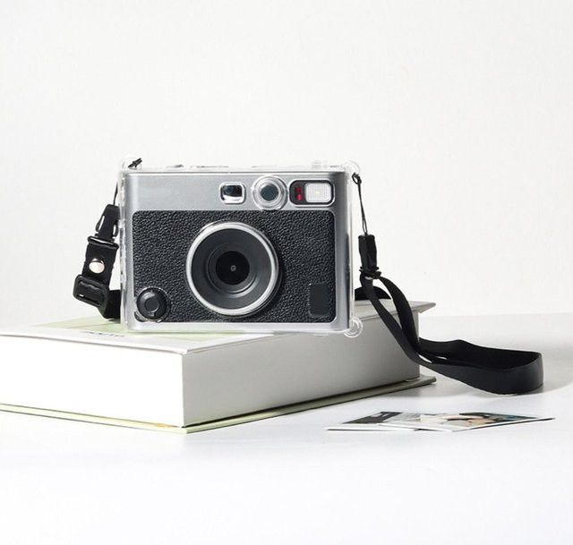 Transparente Fujifilm Instax Mini EVO Kamera-Hülle aus Hartkristall in Grau - Bild 1