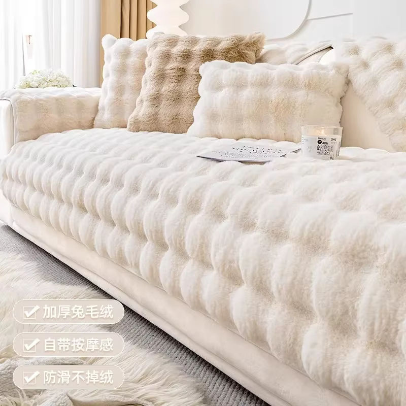Weiche Plüsch Sofa Abdeckung in Weiß für den Winter - Bild 3