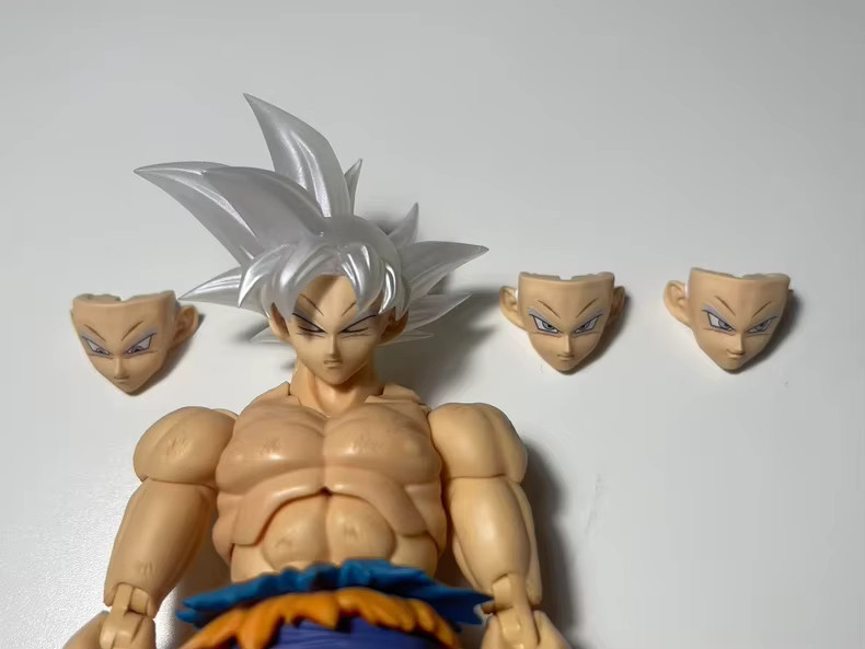 Bandai Dragon Ball Goku Kopf Zubehör, Headsculpt, 18+ - Bild 1