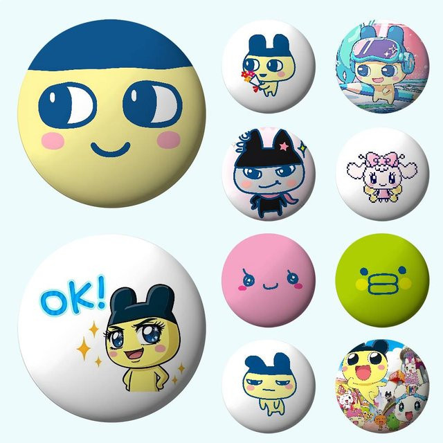 52TOYS Brosche T-Tamagotchi M-Mametchi, Weißblech, Metall - Bild 1