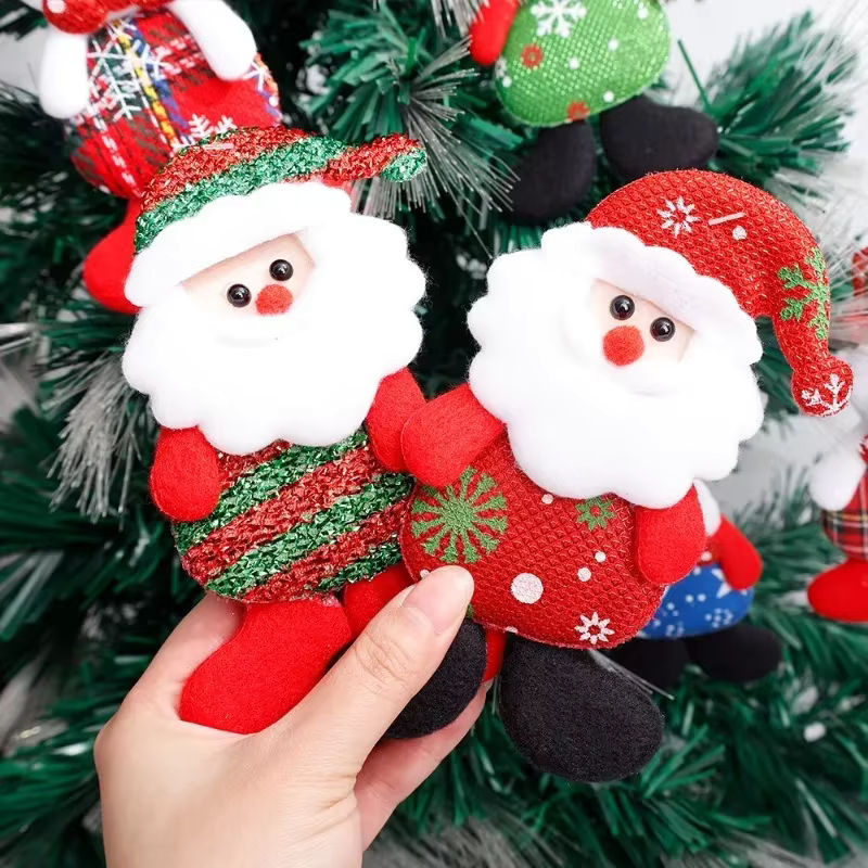 Mehrfarbige Weihnachts-Hängeornamente aus Stoff als Weihnachtsmann und Schneemann Figuren zur Dekoration - Bild 2
