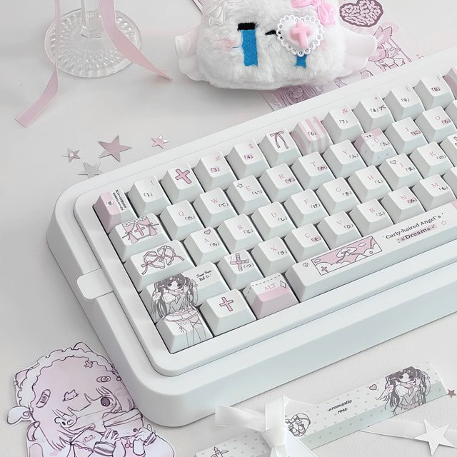 Angel Beats Tastenkappen Pink Girl Cute Cherry PBT Sublimation Keycaps für mechanische Tastaturen wie Made68 Mad68 und Wooting 60 in Pink und Weiß - Bild 1