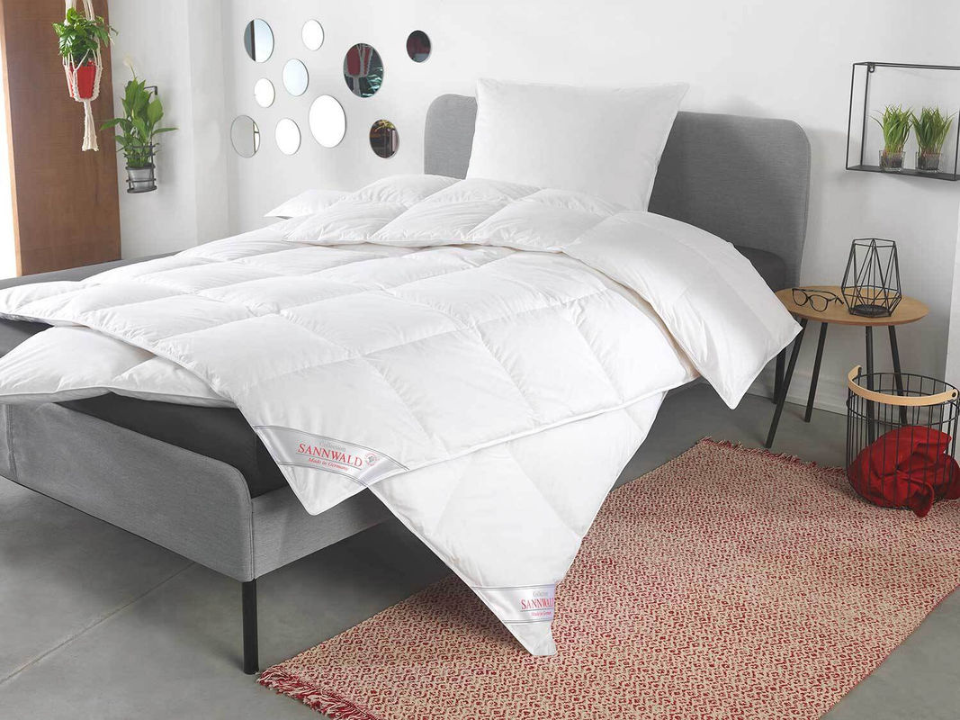 SANNWALD Premium Daunen-Kassettenbettdecke aus Baumwolle, Weiß, B/H: 135 x 200 cm - Bild 3