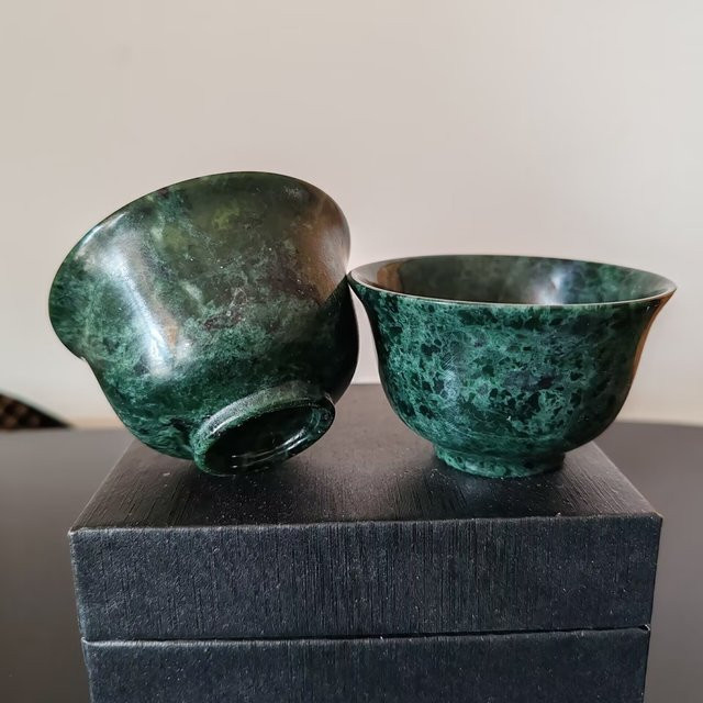 Tibetische Medizin König Stein Teetasse aus natürlicher grüner Jade für die chinesische Teezeremonie und Kung Fu Teeset - Bild 1
