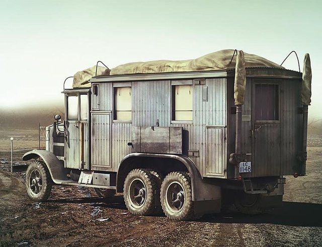 ICM Kfz. 72 WWII German Radio Com. Truck, Grau, Fahrzeug - Bild 1