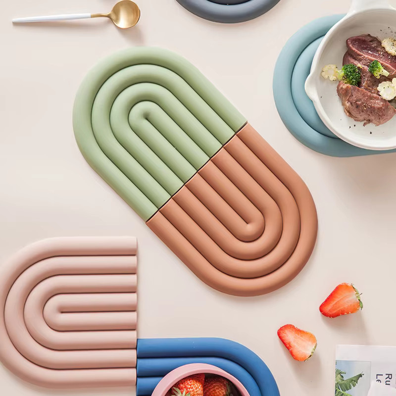 Multifunktionales Regenbogen-Silikon-Tischset als hitzebeständiger Untersetzer und Topflappen, Multicolor, Durchmesser: 15 cm - Bild 2