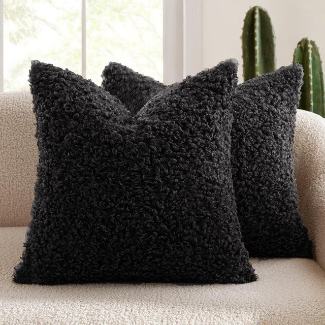2er-Pack Teddy-Kunstfell-Kissenbezüge in Schwarz, quadratische Plüsch-Dekokissen für Sofa und Bett, B/T/H: 45 x 45 x 45 cm - Bild 1