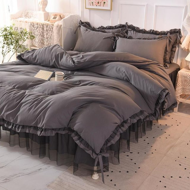 Bin Chi Textiles Bettwäsche Set Schwarz 4-teilig mit Bettrock und Kissenbezügen für 1,5m Bett - Bild 1