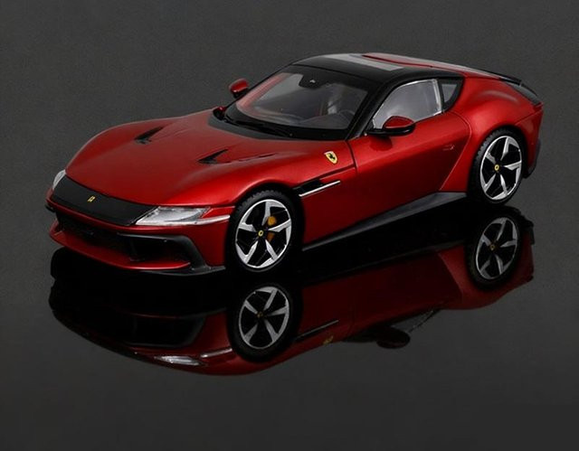 Bburago Ferrari 12Cilindri, Sportwagenmodell, 1:24, braun, ab 14 Jahren - Bild 1