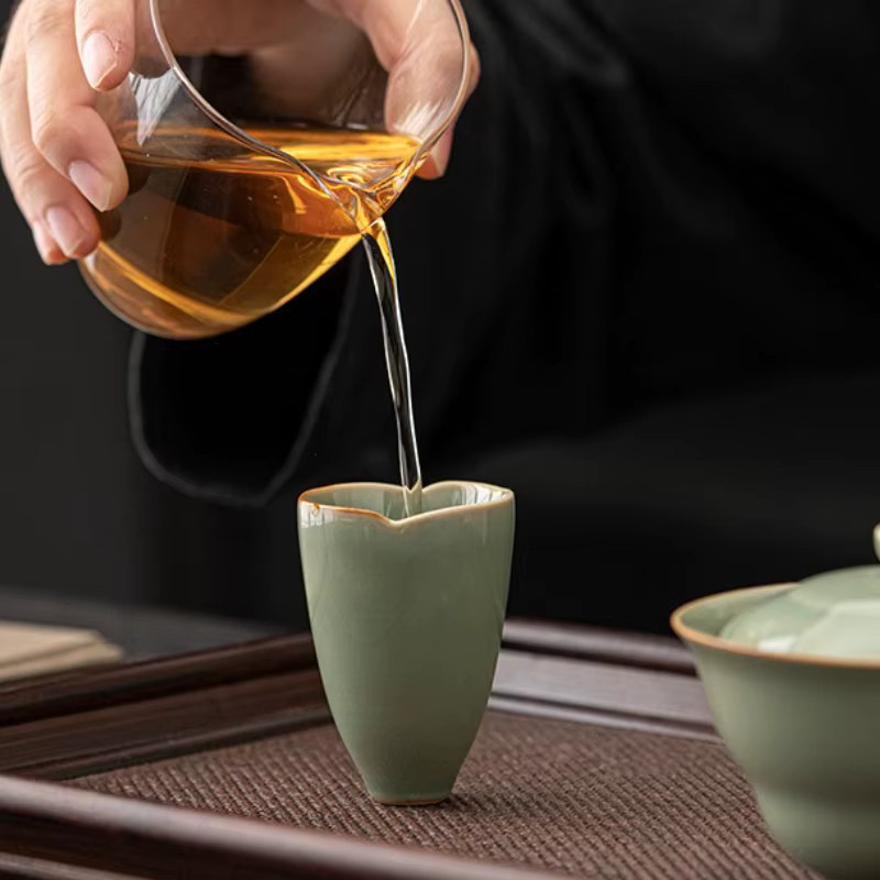Handgefertigte Retro Celadon Teetasse aus Keramik in Grün für Kung-Fu-Tee-Sets und Teeverkostungen - Bild 3