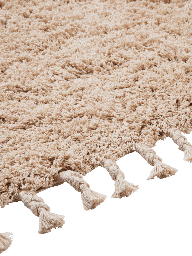 Ferm Living Amass Teppich aus Baumwolle mit Fransen in Weiß und Beige, handgetuftet, rechteckig - Bild 2