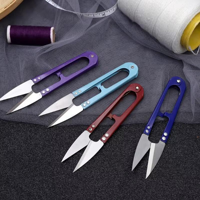 4er-Set Faden-Schere U-Form Garnschneider aus Kohlenstoffstahl für Stickerei und Handarbeit in Multicolour - Bild 5