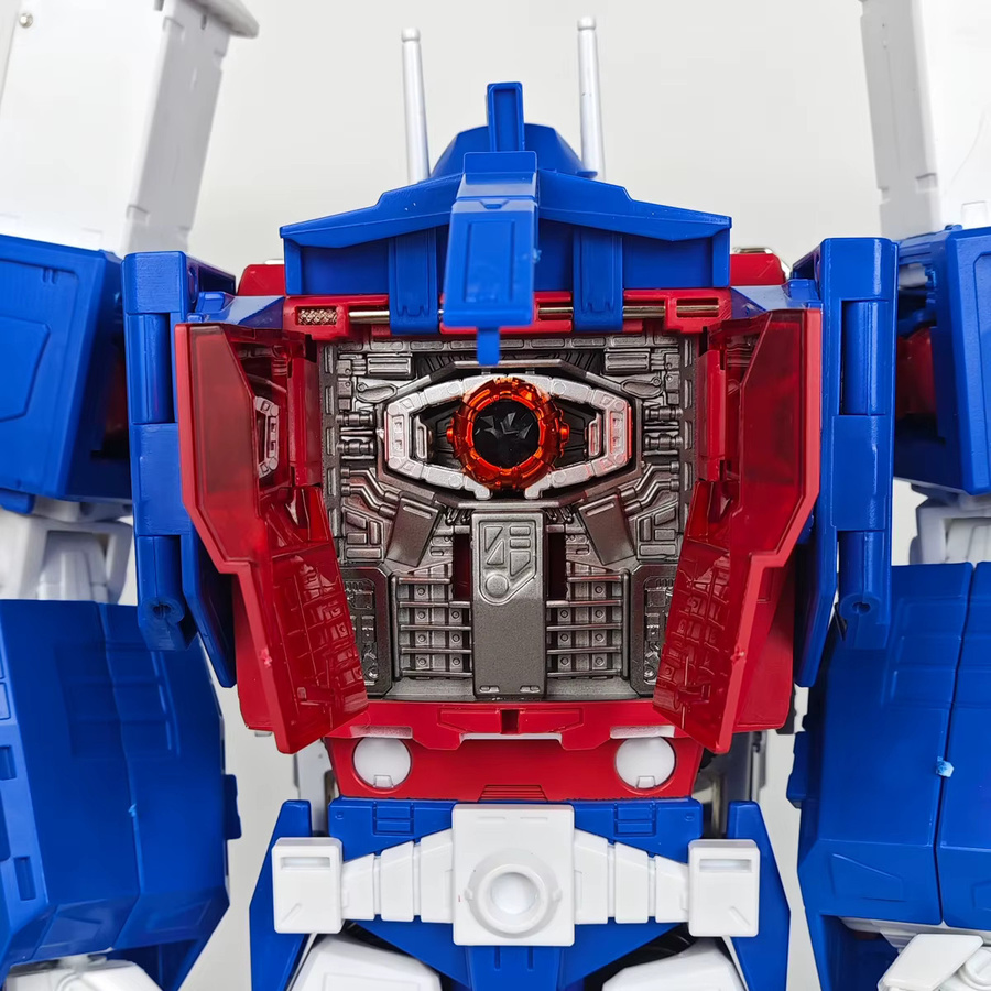 TAKARA TOMY Transformers Ultra Magnus, Action Figure, Roboter, ab 12 Jahren - Bild 3