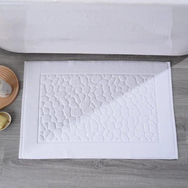 EGW Badezimmerteppich aus 100% Baumwolle in Weiß mit Kieselstein-Design, rutschfest, B/B: 80 x 50 cm - Bild 1