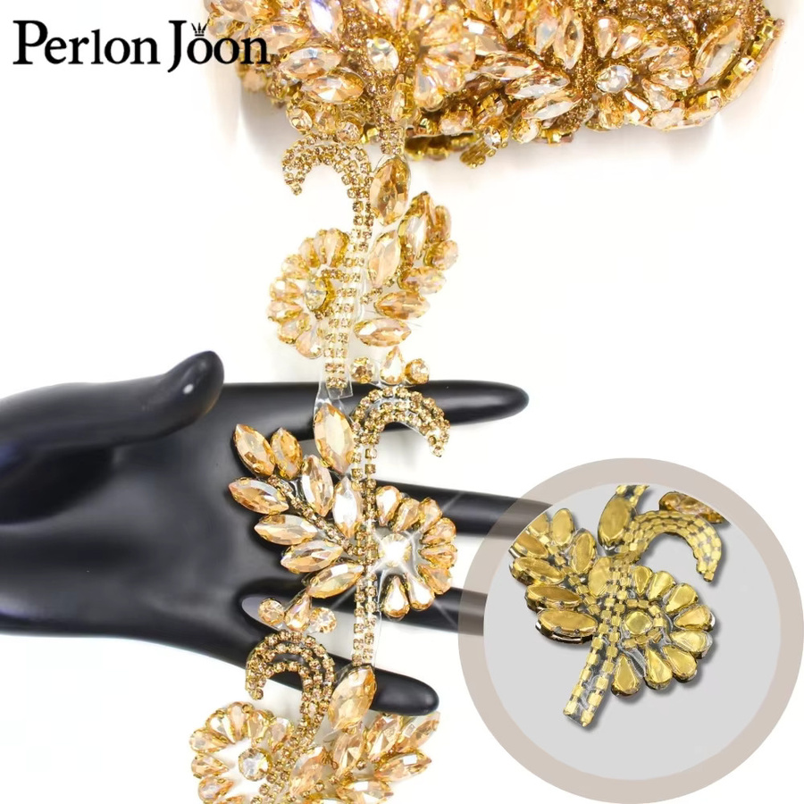 Perlon joon Kristall Strass Trim Blume Blatt Aufbügeln Band in Gold für DIY Reparaturen an Kleidung und Accessoires - Bild 2