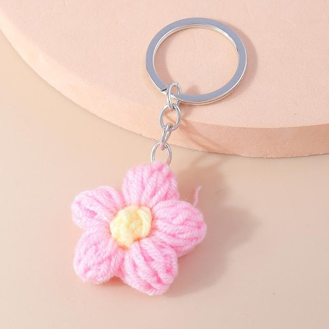 Schlüsselanhänger Schwein, handgestrickt, Damen, Mädchen, Unisex - Bild 1