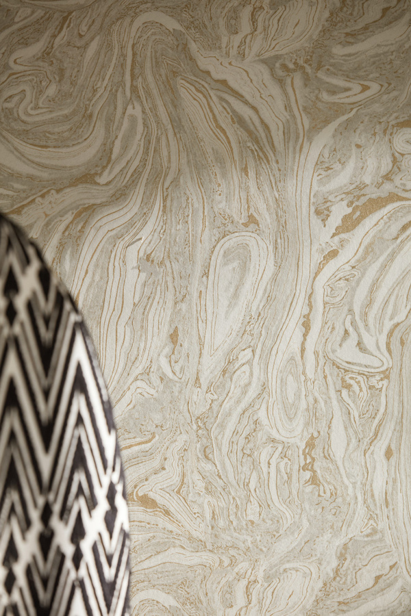 Harlequin Tapete Makrana Smoke in Gold, Silber und Beige mit abstraktem Design aus Vlies - Bild 1