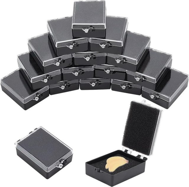 Schwarze Broschen-Aufbewahrungsbox aus Kunststoff mit Schutzschaum, B/T/H: 6,6 x 4,3 x 2,2 cm - Bild 1