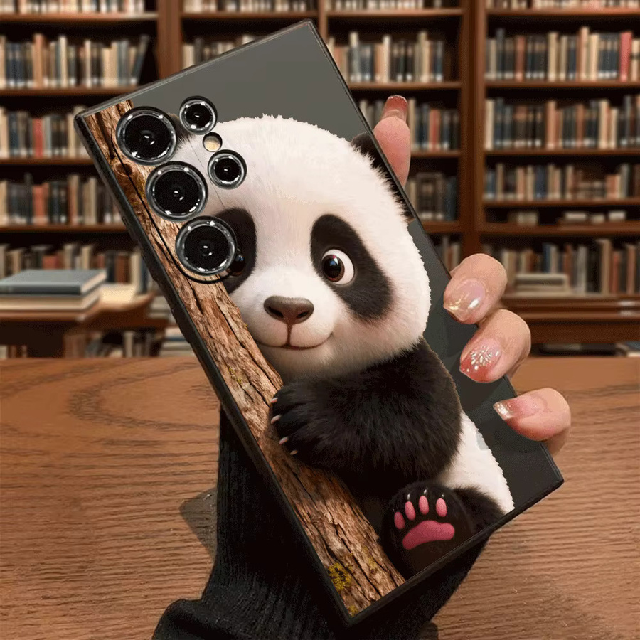 Handyhülle Panda Cub hinter dem Baum für Samsung Galaxy S25 S24 Ultra S23 S22 S21 S20 FE Plus in Lila und Mehrfarbig aus weichem TPU - Bild 1