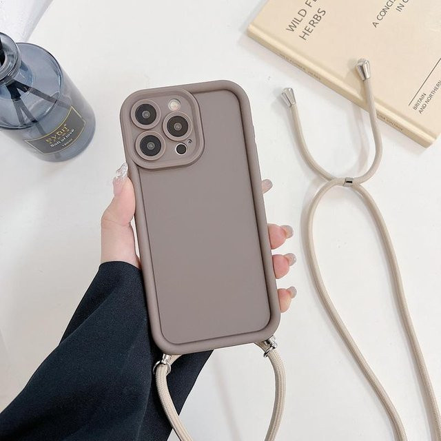Stoßfeste Silikonhülle mit Crossbody-Seil für iPhone 16 15 14 13 12 11 Pro Max von M&Y in Kaffeebraun - Bild 1