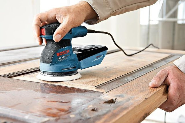 Bosch Professional Exzenterschleifer GEX 125-1 AE mit 250 W und 125 mm Schleifscheibendurchmesser in Blau-Schwarz - Bild 3
