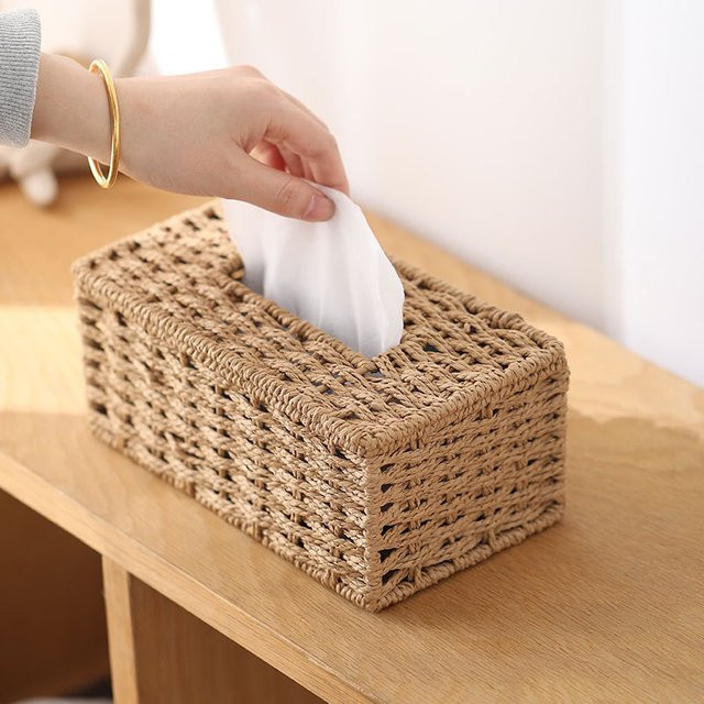 Handgefertigte gewebte Taschentuchbox von kevat vesi in Beige im Vintage-Design als Tischdekoration für dein Wohnzimmer - Bild 1