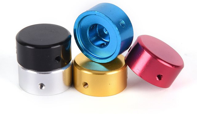 Marbit Fußschalter Topper aus Aluminiumlegierung als Stoßstangen Schutz für dein Gitarren Effekt Pedal in Silber, Gold oder Multicolour - Bild 1